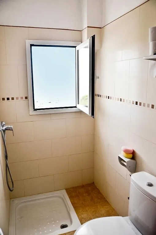 Guest house Hostal Alocs Es Figueral