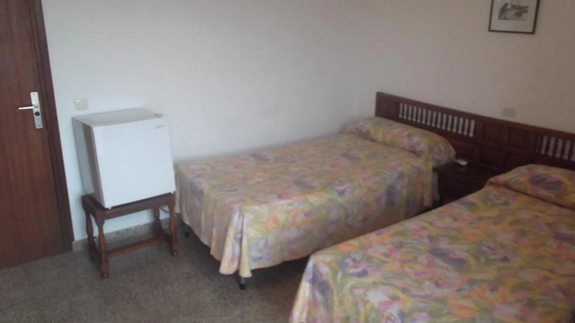 Hostal Alocs Playa DPlaya Des Figueral 0*,