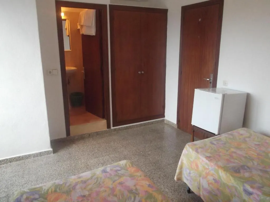 Hostal Alocs Playa DPlaya Des Figueral 0*,  Spanje